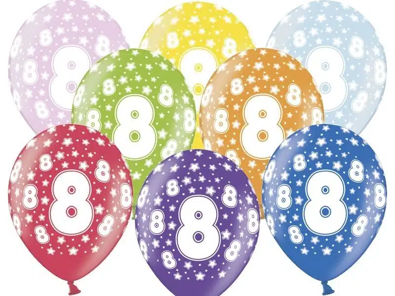 Balon pastelowy na 8 urodziny